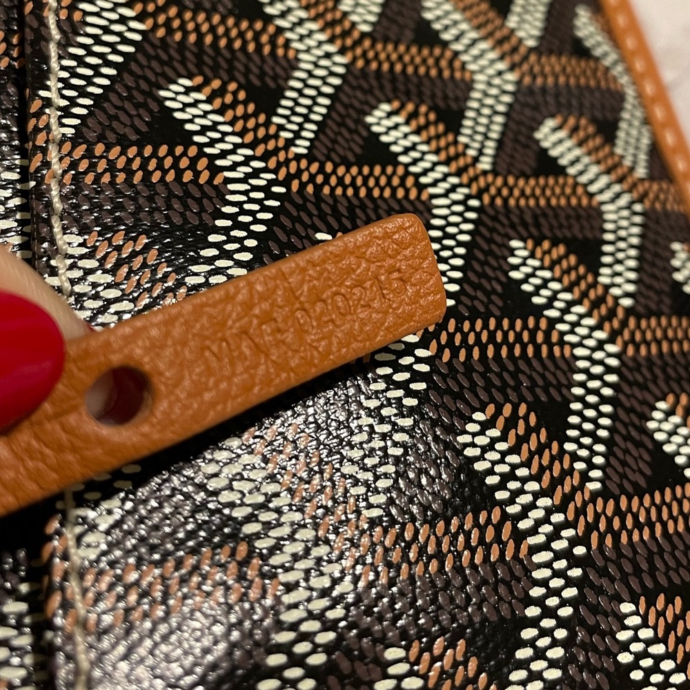 Goyard Brown Chevron Tote with Tan Trim - Picture 10 of 12